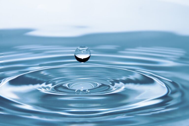 drops-of-water-water-nature-liquid-40784-40784.jpg